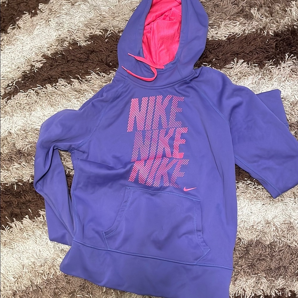 Nike Women’s Hoodie in Purple and Pink